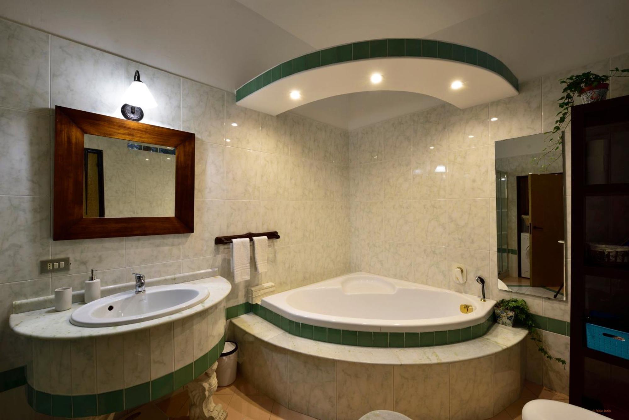 Ciaobari Apartment - Elegant 4 Bedrooms In The Heart Of Old Town Eksteriør billede